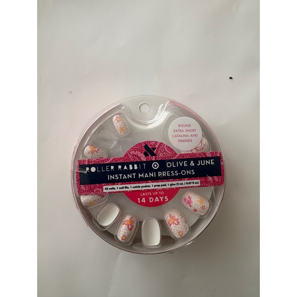 Roller Rabbit x Olive & June Instant Mani Press-On Nails Catalina and Friends